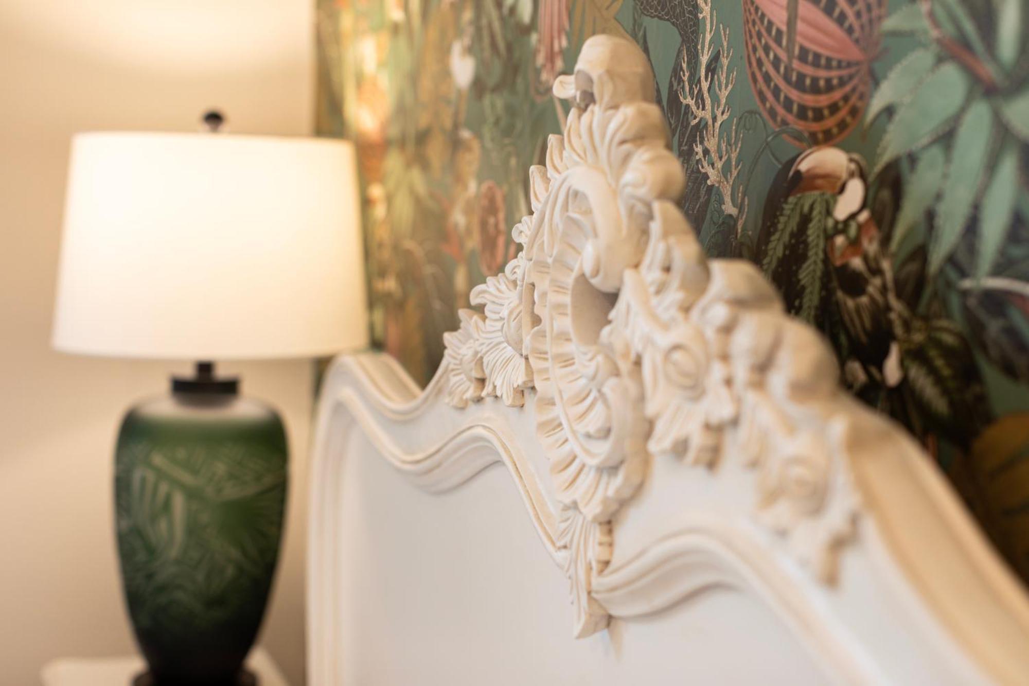 Roomours Hotel With Private Car Park ลันดิดโน ภายนอก รูปภาพ